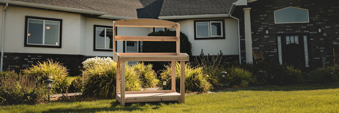 Cedar Garden Potting Bench