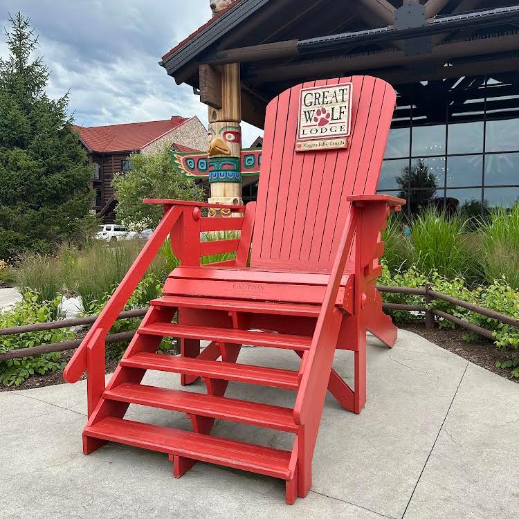 Heritage Giant Chair