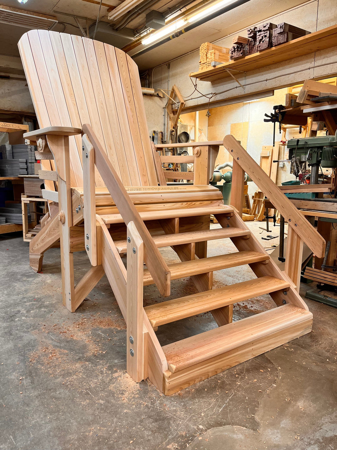 10' Summit Giant Chair